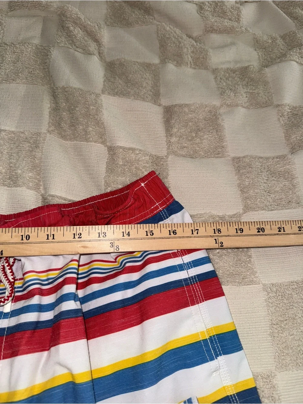 Johnnie-O Hope Town Multi-Stripe Swim Trunks Mens XXL Red Blue